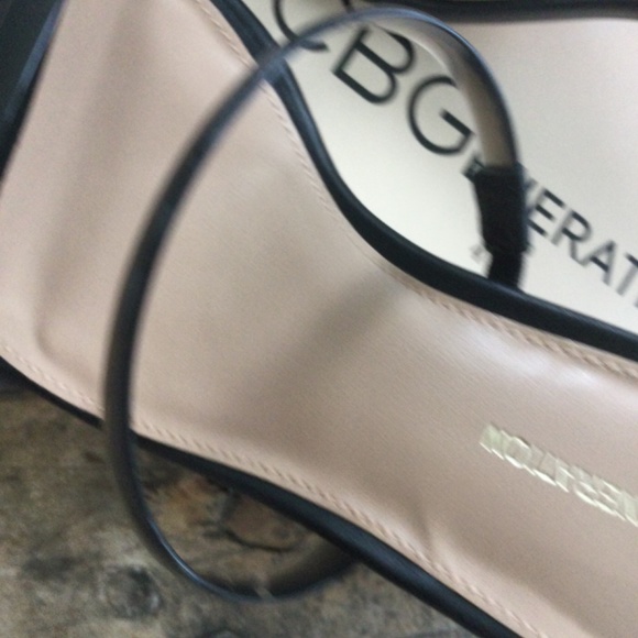 BCBG black heels size 8.New - Picture 2 of 8